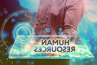 华为王连军:目标三年内将AITO问界打造成全球高端智能电动品牌